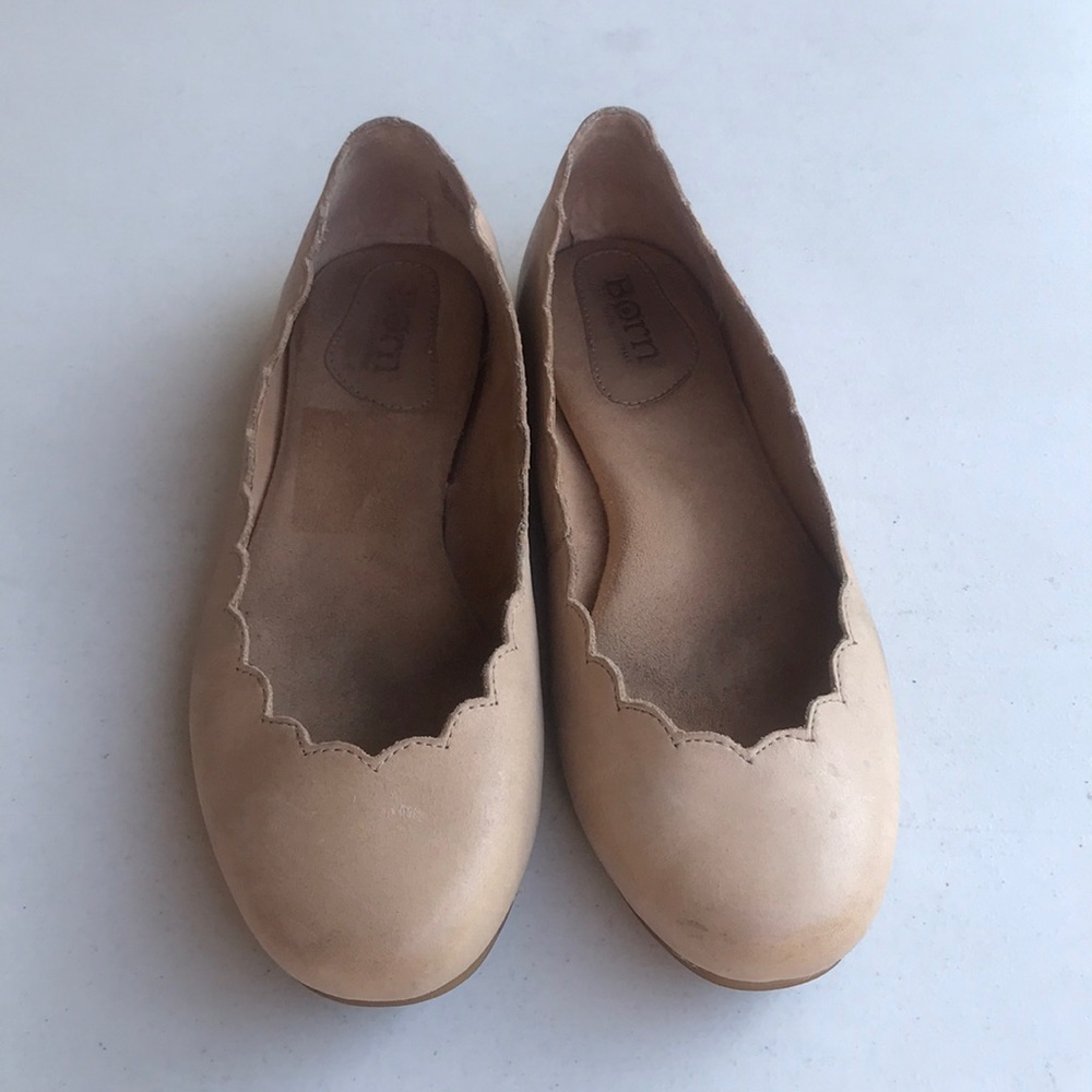 BORN | Beige Leather Scallop Edge Round Toe Ballerina Flat Shoes